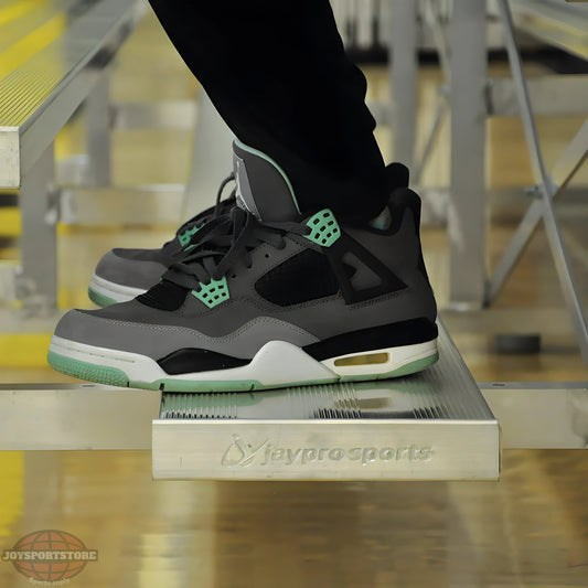 Jaypro Bleacher – 15' (3 Row, Single Foot Plank) | Standard Outdoor Steel Bleacher for Parks, Schools & Fields – BLCH-3 - JoySportStore