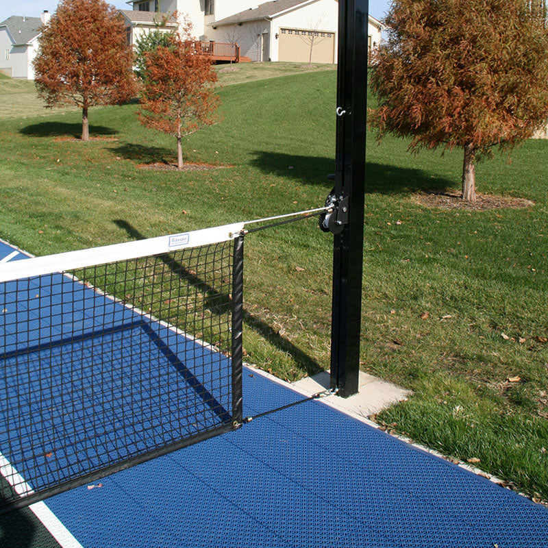 Douglas aluminum net post with Unicourt net and tensioning reel