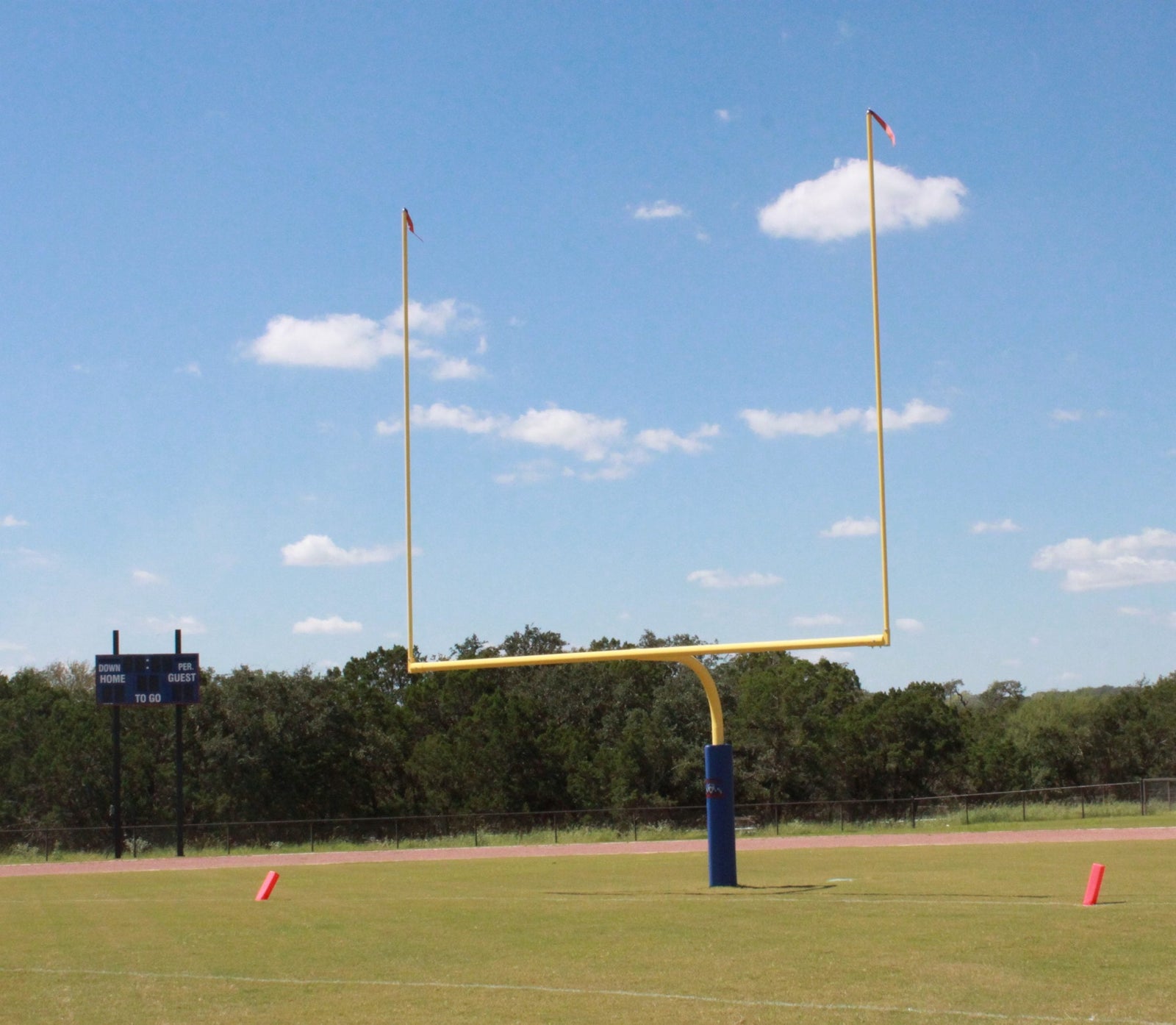 College 5-9/16″ O.D. Yellow Football Goalpost, Surface Mount Gared
